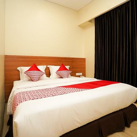 โอโย 1330 โฮเต็ล จาฮายา 3 Hotel สุราบายา ภายนอก รูปภาพ