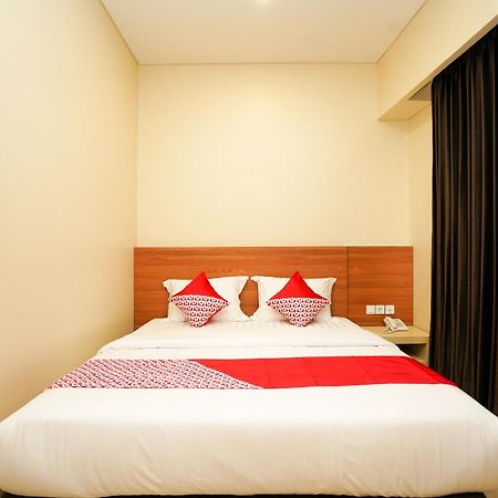 โอโย 1330 โฮเต็ล จาฮายา 3 Hotel สุราบายา ภายนอก รูปภาพ