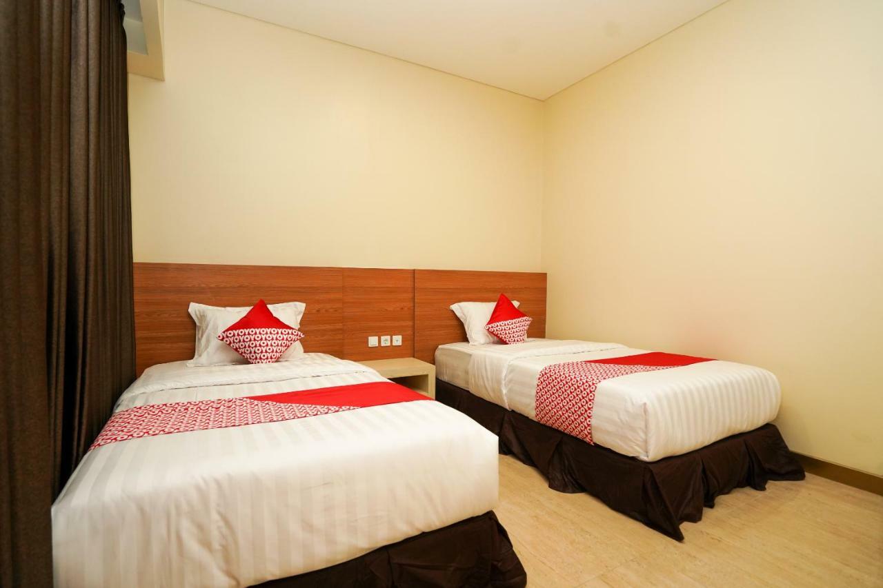 โอโย 1330 โฮเต็ล จาฮายา 3 Hotel สุราบายา ภายนอก รูปภาพ